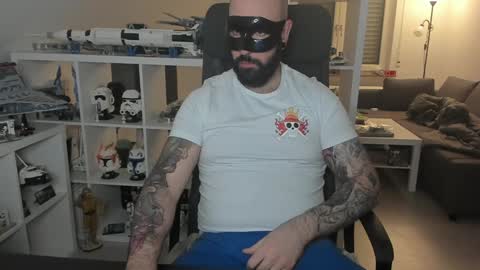 Robert online show from 01/12/25, 10:12