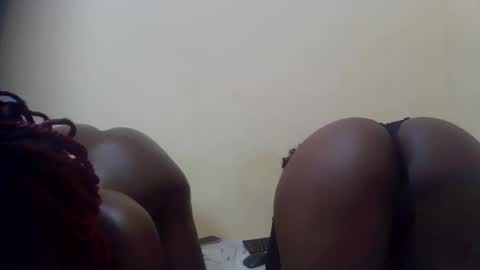 Snapshot of dirtybugg chatting on 03/17/26, 12:15 dirtybugg online show from 03/17/26, 12:15