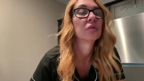 Snapshot of dirtydaisylou chatting on 04/02/26, 04:04 Daisy online show from 04/02/26, 04:04