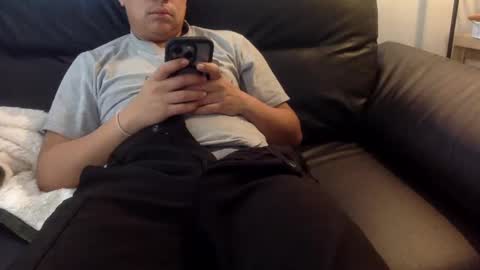 Snapshot of dirtydannyg chatting on 12/21/24, 06:34 DirtyDanny online show from 12/21/24, 06:34