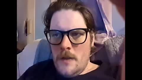 Snapshot of dirtydogsday chatting on 04/06/26, 09:49 Dirtydog online show from 04/06/26, 09:49