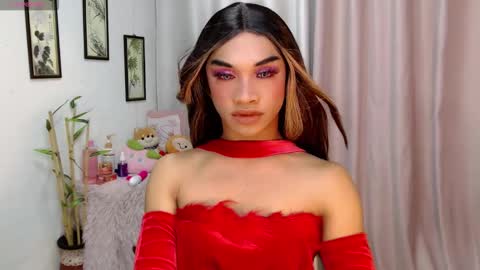 Snapshot of dirtyfag_faulkersons chatting on 12/18/25, 09:59 Ivana Yanna and Elisha online show from 12/18/25, 09:59