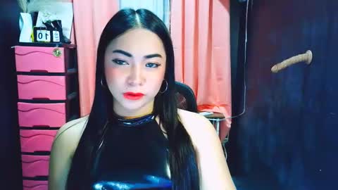 Snapshot of dirtygirls_grace chatting on 02/11/26, 11:37 grace online show from 02/11/26, 11:37