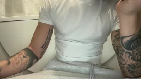 Snapshot of dirtyprettyboi chatting on 10/12/25, 10:58 buy tokens with link online show from 10/12/25, 10:58