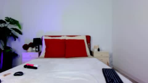 Snapshot of dirtystudentgirl chatting on 01/09/26, 03:37 Chloe online show from 01/09/26, 03:37