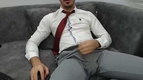 dirtyybooyy77 online show from 10/28/25, 12:03