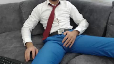 dirtyybooyy77 online show from 12/01/25, 11:37