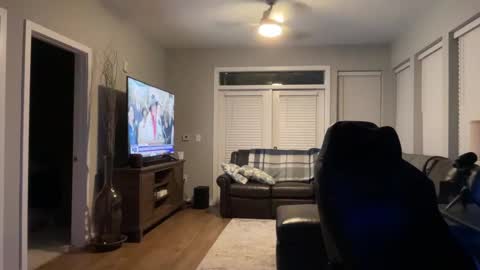 Snapshot of discgolf4life chatting on 02/07/25, 11:24 JustinDulgeXXX online show from 02/07/25, 11:24