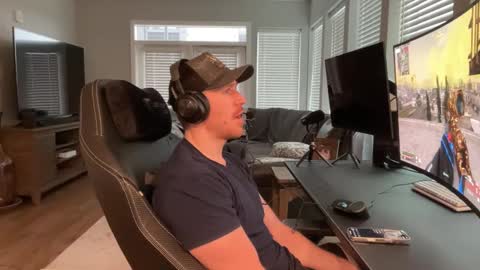 Snapshot of discgolf4life chatting on 02/12/25, 07:13 JustinDulgeXXX online show from 02/12/25, 07:13