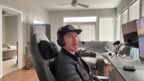 Snapshot of discgolf4life chatting on 03/07/25, 07:27 JustinDulgeXXX online show from 03/07/25, 07:27