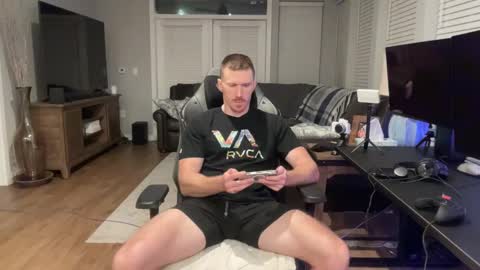 Snapshot of discgolf4life chatting on 09/22/25, 03:19 JustinDulgeXXX online show from 09/22/25, 03:19