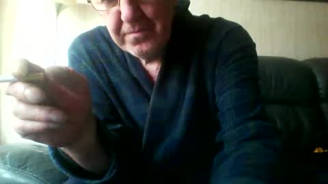 Snapshot of discovery63 chatting on 04/03/26, 10:13 discovery63 online show from 04/03/26, 10:13