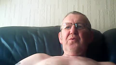 Snapshot of discovery63 chatting on 06/23/26, 12:25 discovery63 online show from 06/23/26, 12:25