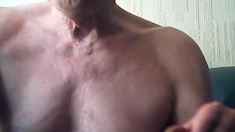 Snapshot of discovery63 chatting on 07/09/26, 11:14 discovery63 online show from 07/09/26, 11:14
