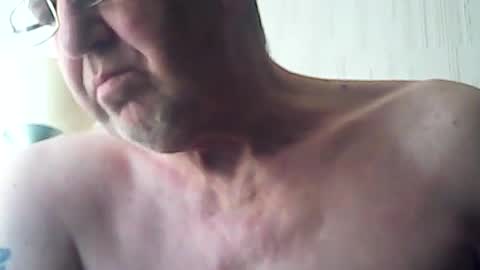 Snapshot of discovery63 chatting on 07/20/26, 10:18 discovery63 online show from 07/20/26, 10:18