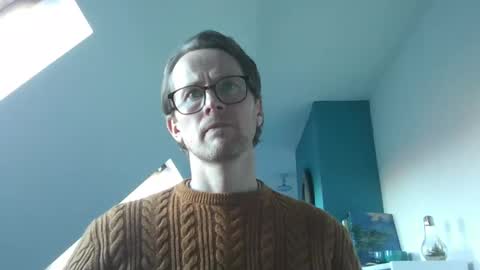 Snapshot of discovery_99 chatting on 01/03/25, 01:03 discovery_99 online show from 01/03/25, 01:03