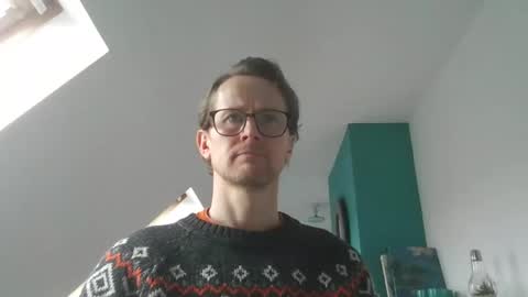 Snapshot of discovery_99 chatting on 01/28/25, 12:00 discovery_99 online show from 01/28/25, 12:00