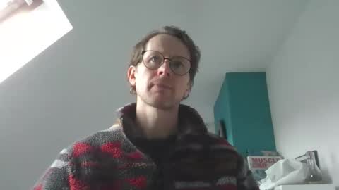 Snapshot of discovery_99 chatting on 01/13/26, 12:21 discovery_99 online show from 01/13/26, 12:21