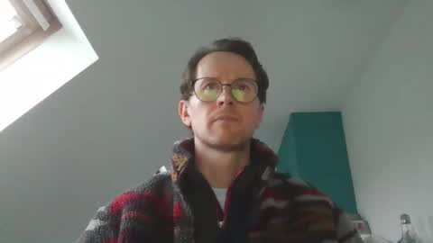 Snapshot of discovery_99 chatting on 02/13/26, 04:03 discovery_99 online show from 02/13/26, 04:03