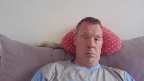 Snapshot of disney0988 chatting on 06/05/26, 12:33 disney0988 online show from 06/05/26, 12:33