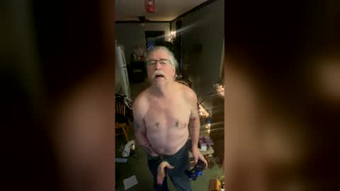 Snapshot of dispencer74 chatting on 02/08/26, 11:41 dispencer74 online show from 02/08/26, 11:41