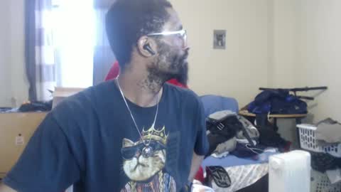 Snapshot of disr3sp3ctfully_dipp3d chatting on 12/10/24, 07:43 Your Best Worst Nightmare online show from 12/10/24, 07:43