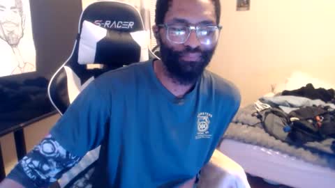 Snapshot of disr3sp3ctfully_dipp3d chatting on 10/28/25, 11:25 Your Best Worst Nightmare online show from 10/28/25, 11:25