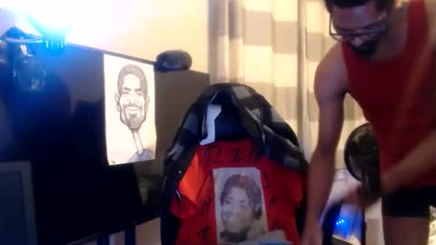 Snapshot of disr3sp3ctfully_dipp3d chatting on 11/11/25, 02:00 Your Best Worst Nightmare online show from 11/11/25, 02:00