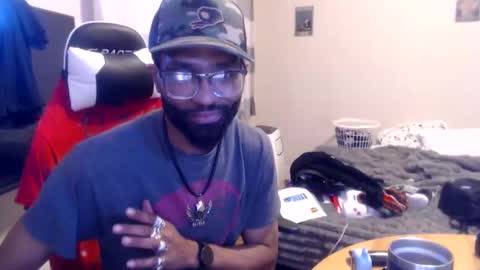 Snapshot of disr3sp3ctfully_dipp3d chatting on 11/24/25, 02:06 Your Best Worst Nightmare online show from 11/24/25, 02:06