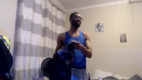 Snapshot of disr3sp3ctfully_dipp3d chatting on 11/26/25, 01:17 Your Best Worst Nightmare online show from 11/26/25, 01:17