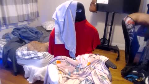 Snapshot of disr3sp3ctfully_dipp3d chatting on 05/05/26, 01:46 Your Best Worst Nightmare online show from 05/05/26, 01:46