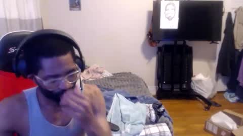 Snapshot of disr3sp3ctfully_dipp3d chatting on 05/30/26, 01:14 Your Best Worst Nightmare online show from 05/30/26, 01:14