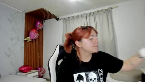 Snapshot of dita_bundy chatting on 05/23/26, 01:33 dita bundy online show from 05/23/26, 01:33