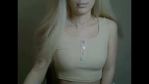 DitaMilton online show from 12/21/24, 02:47