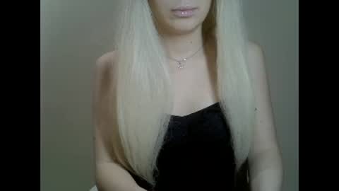 DitaMilton online show from 01/20/25, 07:14