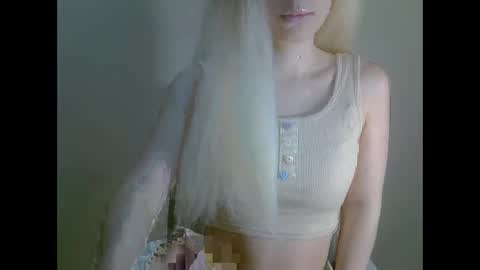 DitaMilton online show from 03/12/25, 07:59