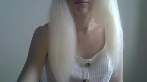 DitaMilton online show from 11/02/25, 11:56