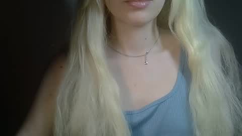 DitaMilton online show from 02/16/26, 07:43