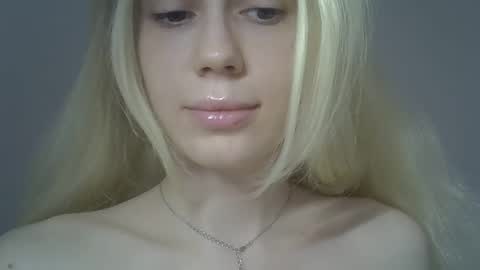 Snapshot of ditamilton chatting on 03/03/26, 01:50 DitaMilton online show from 03/03/26, 01:50