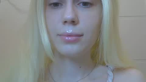 Snapshot of ditamilton chatting on 03/07/26, 05:32 DitaMilton online show from 03/07/26, 05:32