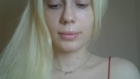 Snapshot of ditamilton chatting on 03/10/26, 08:03 DitaMilton online show from 03/10/26, 08:03