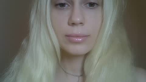 Snapshot of ditamilton chatting on 03/15/26, 08:37 DitaMilton online show from 03/15/26, 08:37