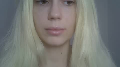 Snapshot of ditamilton chatting on 05/08/26, 11:15 DitaMilton online show from 05/08/26, 11:15