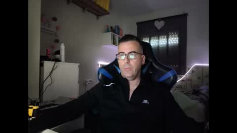 Snapshot of ditos_c chatting on 02/18/26, 08:32 ditos_c online show from 02/18/26, 08:32