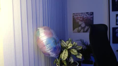 Hera online show from 10/25/25, 10:01