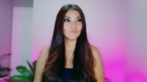 DivineLynn online show from 11/12/25, 07:03