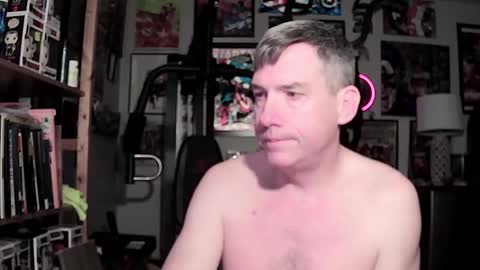 dix_handley_50 online show from 01/07/25, 12:41