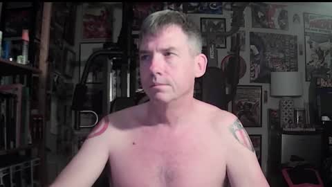 dix_handley_50 online show from 03/25/26, 12:11