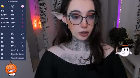 dixipixi_ online show from 11/22/25, 05:50