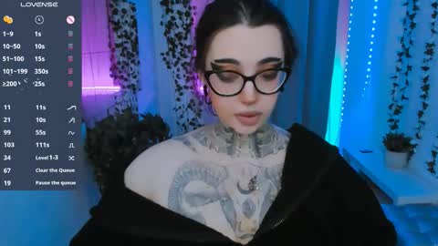 Snapshot of dixipixi_ chatting on 03/08/26, 05:55 dixipixi_ online show from 03/08/26, 05:55